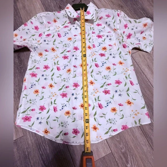 #10) Cabin Creek Wrinkle Free Floral Shirt - Picture 6 of 7